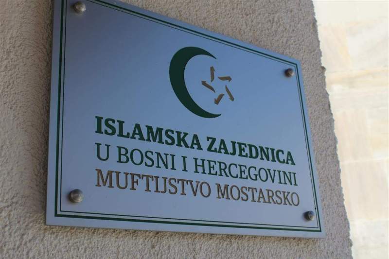 Muftistvo mostarsko 2.jpg - Nizom krivičnih dijela neformalna grupa građana pokušava oduzeti subjektivitet i imovinu Islamske zajednice u Ljubuškom